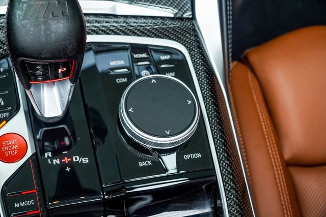 2022 BMW M4 Competition xDrive Convertible - 22937715 - 19