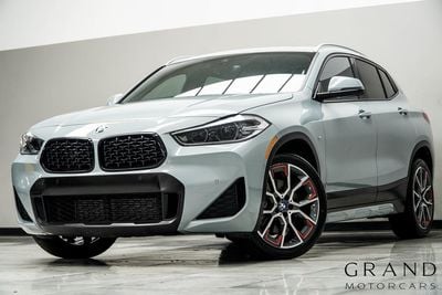 2022 BMW X2 28i's photo