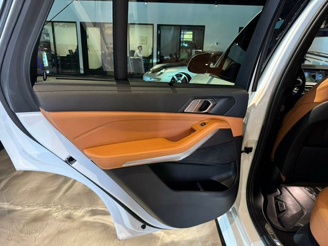 2022 BMW X5 M50i/PanoRoof/AmbientLighting/RemoteStart/HeadUpDisplay/NAV - 22936716 - 17