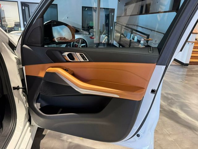 2022 BMW X5 M50i/PanoRoof/AmbientLighting/RemoteStart/HeadUpDisplay/NAV - 22936716 - 24