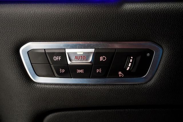 2022 BMW X6 M50i Sports Activity - 22894554 - 33