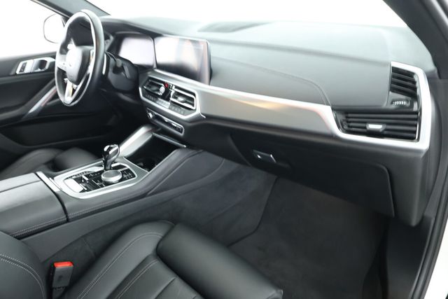 2022 BMW X6 xDrive40i SAV with Heated Front Seats, Armrests & Steering Wheel - 22928777 - 24