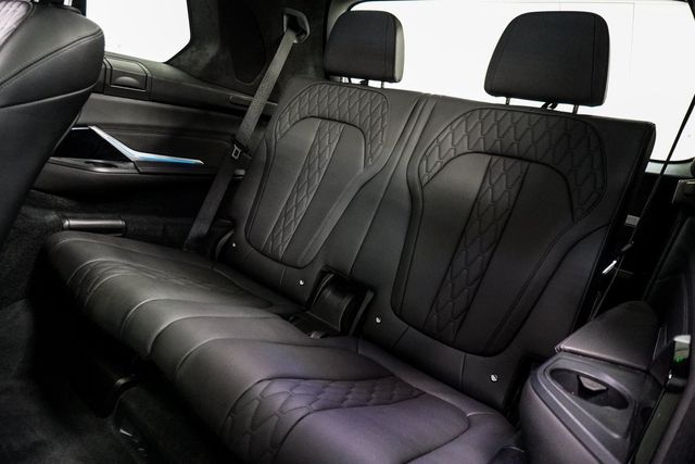 2022 BMW X7 M50i Sports Activity Vehicle - 22865202 - 26