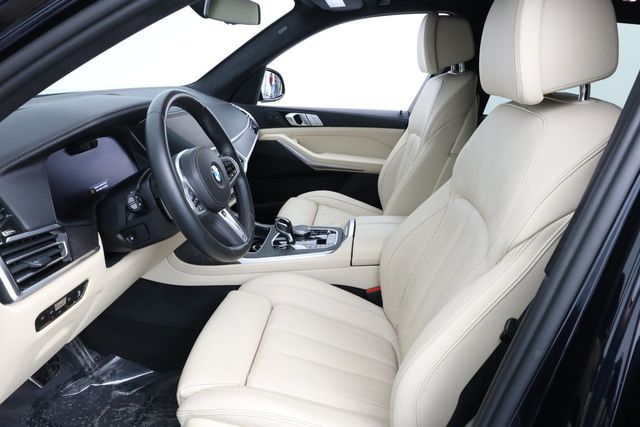 2022 BMW X7 xDrive40i SAV with M Sport, Premium, Luxury Seating Packages - 22939556 - 18