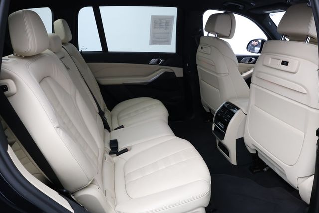 2022 BMW X7 xDrive40i SAV with M Sport, Premium, Luxury Seating Packages - 22939556 - 22