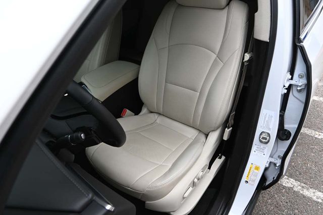 2022 Buick Enclave FWD 4dr Essence - 22917644 - 13