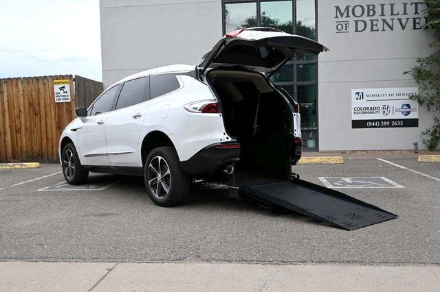 2022 Buick Enclave FWD 4dr Essence - 22917644 - 1