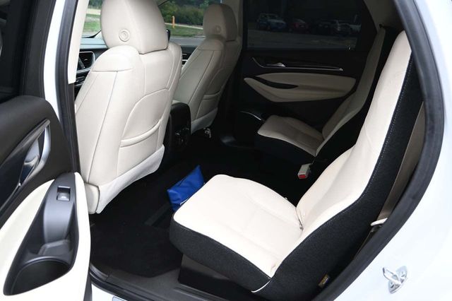 2022 Buick Enclave FWD 4dr Essence - 22917644 - 23