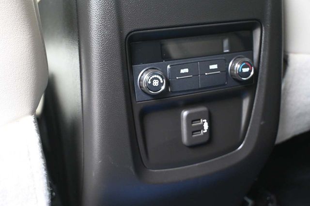 2022 Buick Enclave FWD 4dr Essence - 22917644 - 24