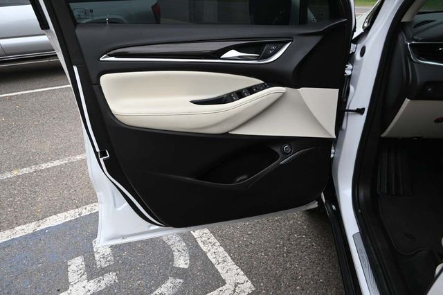 2022 Buick Enclave FWD 4dr Essence - 22917644 - 25