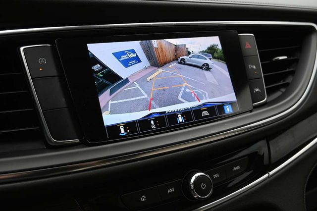 2022 Buick Enclave FWD 4dr Essence - 22917644 - 32