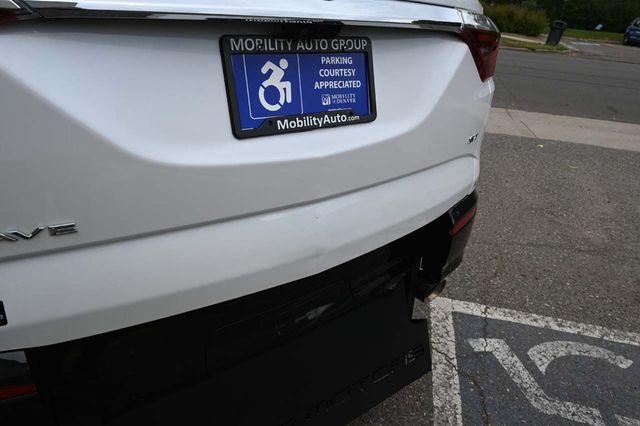 2022 Buick Enclave FWD 4dr Essence - 22917644 - 35