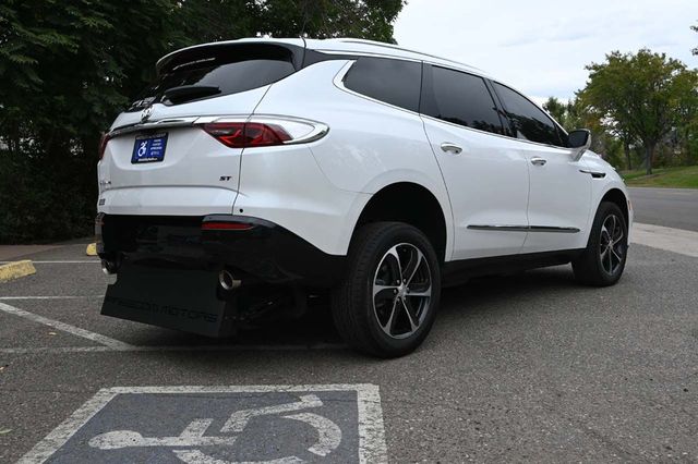 2022 Buick Enclave FWD 4dr Essence - 22917644 - 5