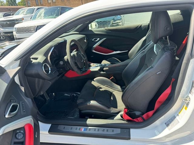 2022 Chevrolet Camaro ZL1/HeadsUpDisplay/MagneticRideControl/RecaroHeated&CooledSeats - 22907722 - 8
