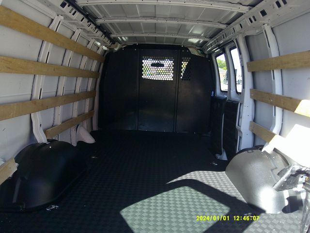 2022 Chevrolet Express Cargo Van RWD 2500 135 - 22835947 - 11