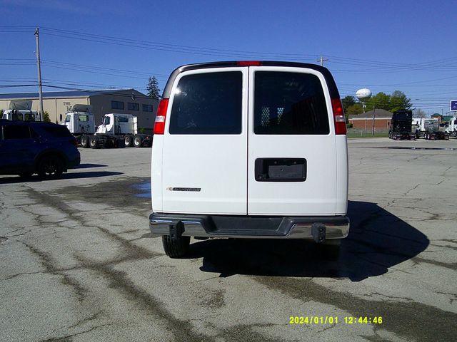 2022 Chevrolet Express Cargo Van RWD 2500 135 - 22835947 - 3
