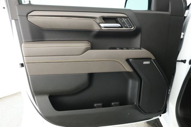 2022 Chevrolet Silverado 1500 4WD Crew Cab 147'' ZR2 with Technology Package - 22932591 - 8