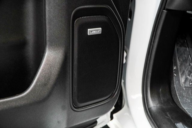 2022 Chevrolet Silverado 1500 LTD 4WD Crew Cab 147" High Country - 22933445 - 46