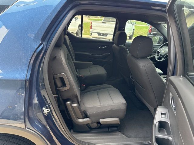 2022 Chevrolet Traverse FWD 4dr LT Cloth w/1LT - 22936685 - 11