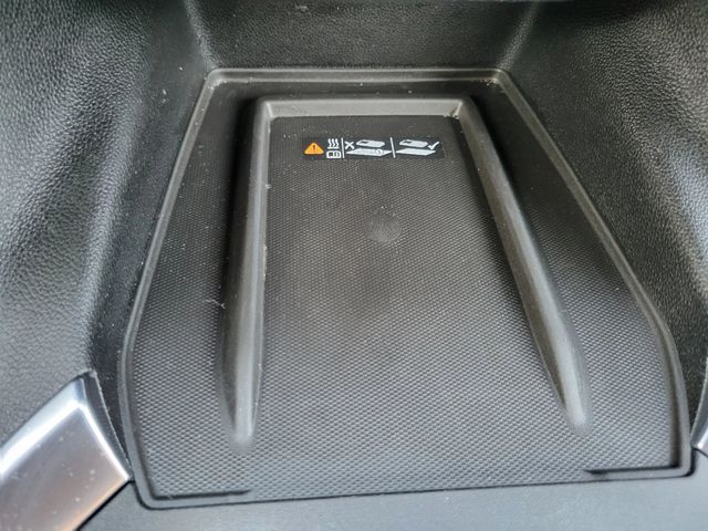 2022 Chevrolet Traverse LT Sport Utility 4D - 22538440 - 28