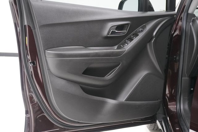 2022 Chevrolet Trax FWD 4dr LT - 22906810 - 12