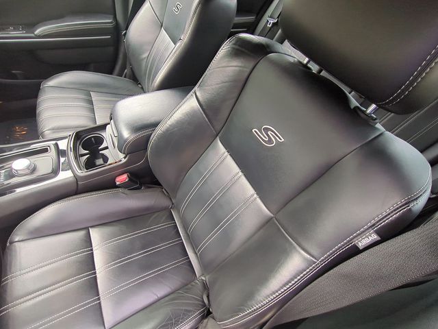 2022 Chrysler 300 300S RWD - 22803463 - 18