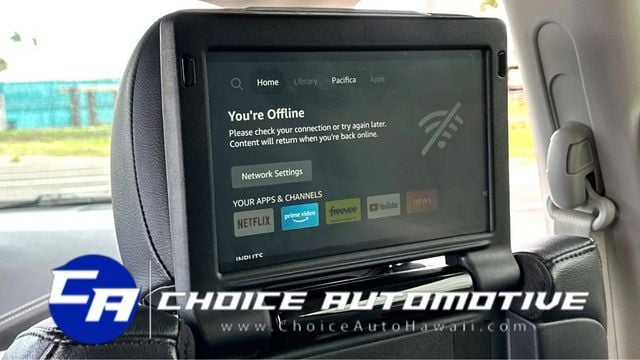 2022 Chrysler Pacifica Hybrid Touring L FWD - 22384975 - 25