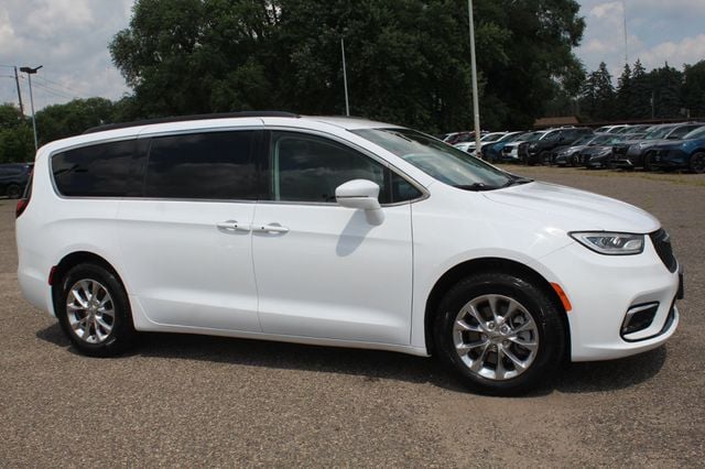 2022 Chrysler Pacifica ONE OWNER AWD TOURING L W/ LEATHER INTERIOR - 22891813 - 0