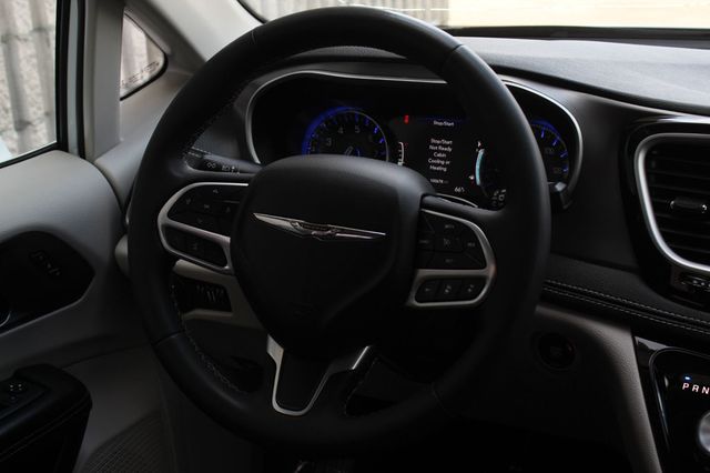 2022 Chrysler Pacifica ONE OWNER AWD TOURING L W/ LEATHER INTERIOR - 22891813 - 29