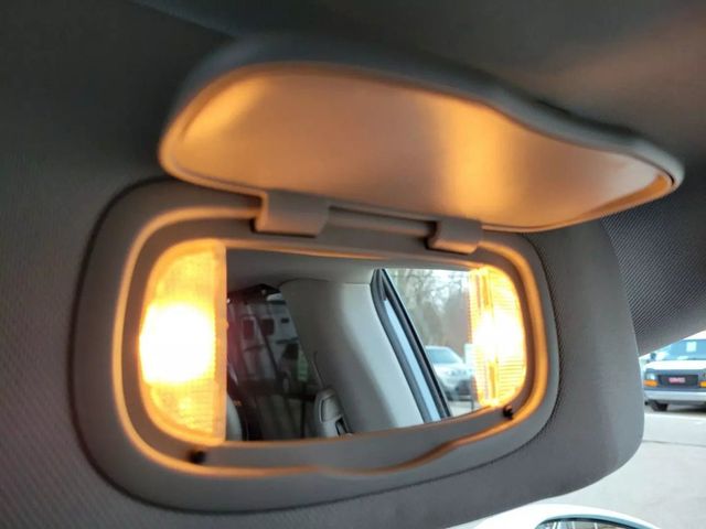 2022 Chrysler Pacifica Touring L Van 4D - 22924044 - 34