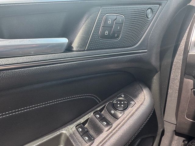 2022 Ford Edge Titanium - 22858218 - 15