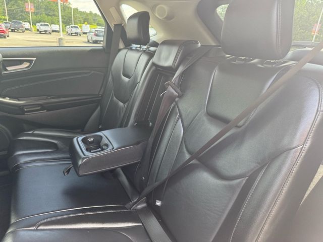 2022 Ford Edge Titanium - 22858218 - 25