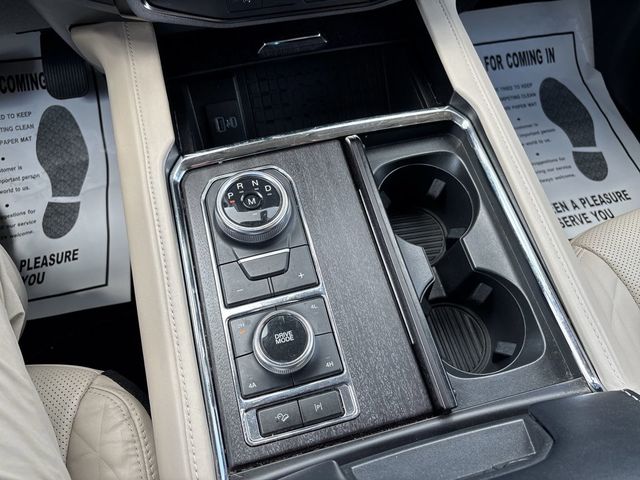 2022 Ford Expedition Platinum 4x4 - 22810364 - 26