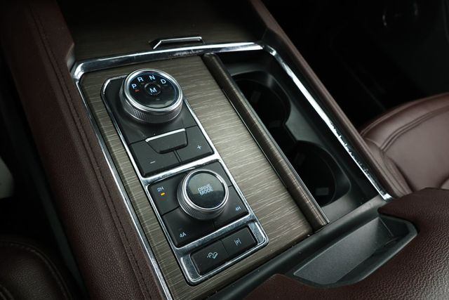2022 Ford Expedition Max Limited 4x4 with Equipment Group 302A & Seating for Eight - 22930180 - 14