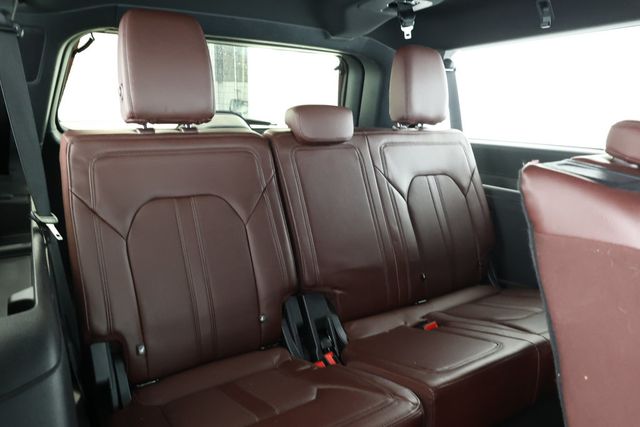2022 Ford Expedition Max Limited 4x4 with Equipment Group 302A & Seating for Eight - 22930180 - 23