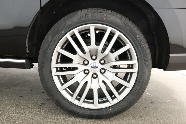 2022 Ford Expedition Max Limited 4x4 with Equipment Group 302A & Seating for Eight - 22930180 - 6