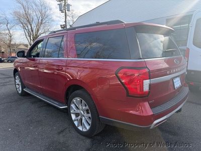 2022 Ford Expedition XLT's photo
