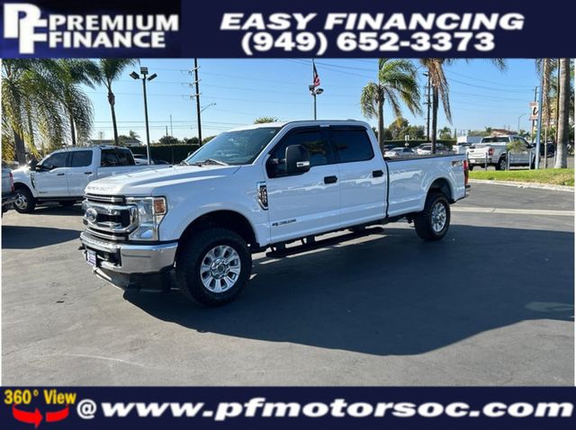 2022 Ford F-350 Super Duty XLT's photo