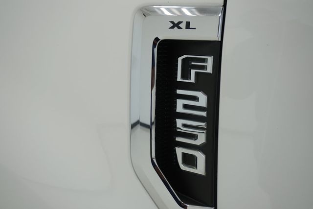 2022 Ford Super Duty F-250 SRW XL 4WD Crew Cab 6.75' Box - 22918234 - 5