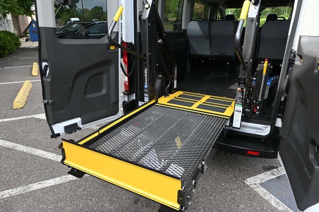 2022 Ford Transit Passenger Wagon T-350 148" Med Roof XL AWD - 22860431 - 21