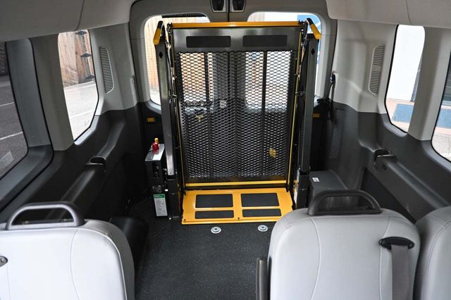 2022 Ford Transit Passenger Wagon T-350 148" Med Roof XL AWD - 22864032 - 19