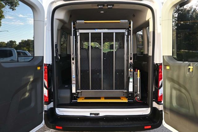 2022 Ford Transit Passenger Wagon T-350 148" Med Roof XL AWD - 22923314 - 26