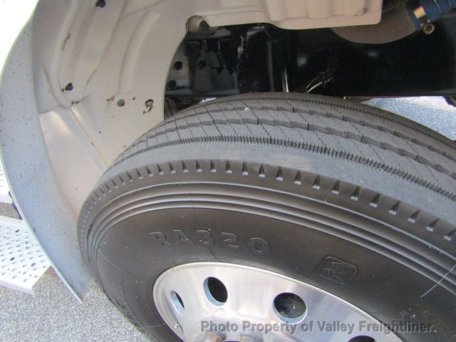 2022 Freightliner M2 106  - 22902395 - 12