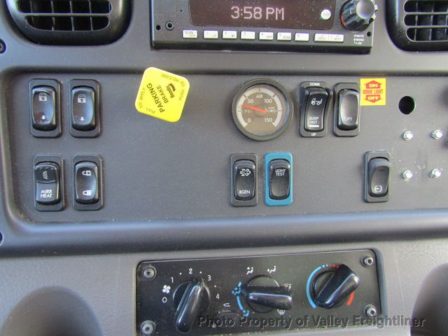 2022 Freightliner M2 106  - 22902395 - 34