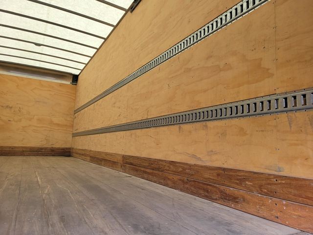 2022 Freightliner M2-106 26' Box Truck - 22411251 - 17