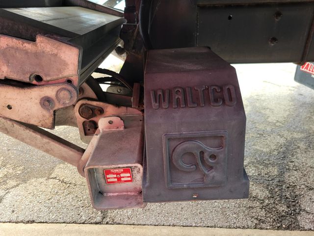 2022 Freightliner M2-106 26' Box Truck - 22411251 - 18