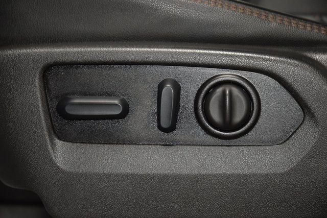 2022 GMC Sierra 3500HD AT4 - 22922145 - 37