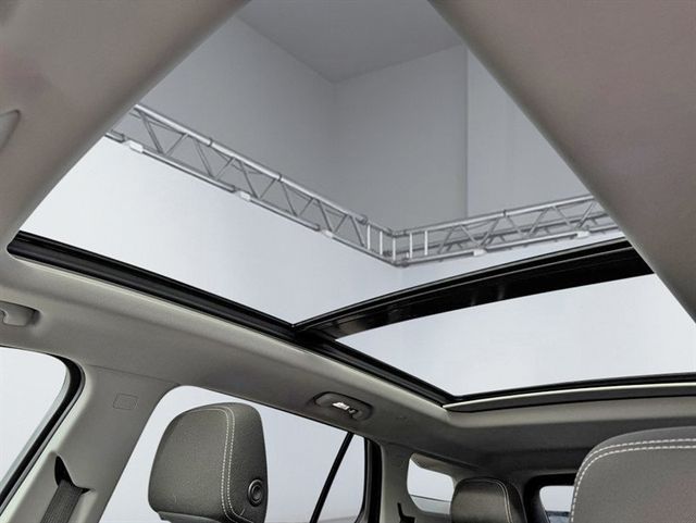 2022 GMC Terrain AWD 4dr SLE - 22915201 - 19