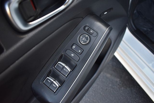 2022 Honda Civic Sedan Touring CVT - 22806815 - 38