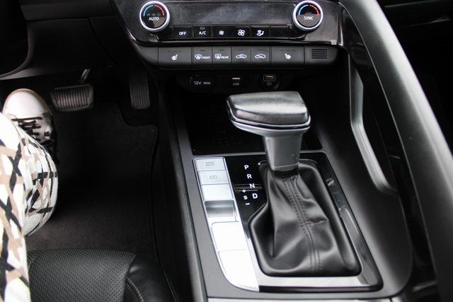 2022 Hyundai Elantra Limited IVT - 22929769 - 19